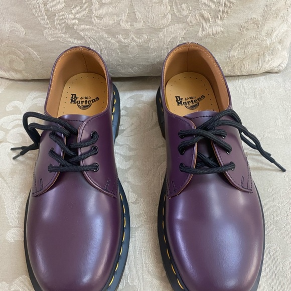 Dr. Martens Oxford size 6 purple NEW IN BOX - Picture 6 of 15
